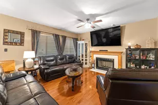 7508 Locust Ln, Plainfield, IL 60586 - Photo 17