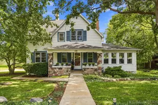 727 N 1st St, Geneva, IL 60134 - Photo 1