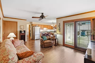814 E 168th Street, South Holland, IL 60473 - Photo 7