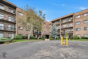 1400 N Elmhurst Rd, Mount Prospect, IL 60056 - Photo 1