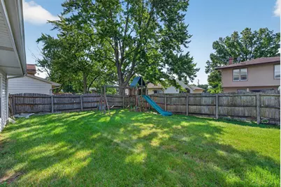 1025 Mayfield Lane, Hoffman Estates, IL 60169 - Photo 23