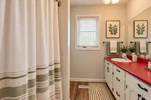 408 Park Ln Dr, Champaign, IL 61820 - Photo 9