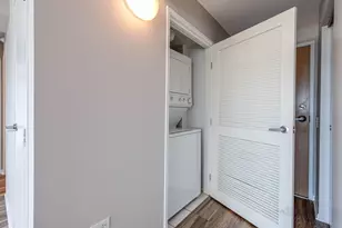 1720 Maple Ave, Evanston, IL 60201 - Photo 23