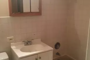 34 King Arthur Ct, Northlake, IL 60164 - Photo 3