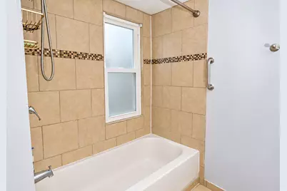 3906 W Montrose Avenue, Chicago, IL 60618 - Photo 25