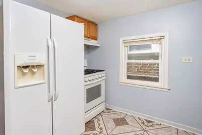 3906 W Montrose Avenue, Chicago, IL 60618 - Photo 31
