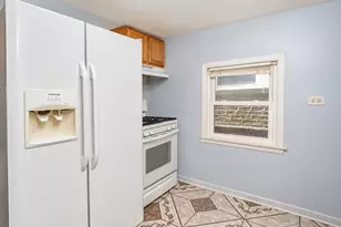 3906 W Montrose Ave, Chicago, IL 60618 - Photo 31