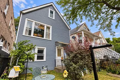 3906 W Montrose Avenue, Chicago, IL 60618 - Photo 1