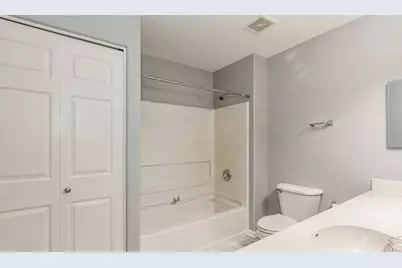 9411 Fountain Point Circle, Darien, IL 60561 - Photo 17