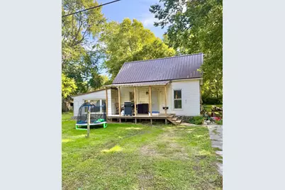 407 N Webster Street, Fairbury, IL 61739 - Photo 1