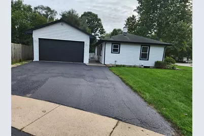 221 Sunset Terrace, Crystal Lake, IL 60014 - Photo 3