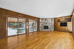 201 Oak Ln, Winthrop Harbor, IL 60096 - Photo 13