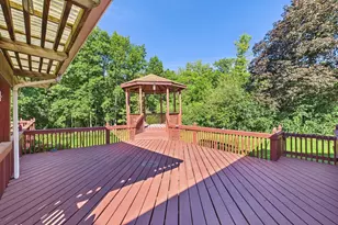 201 Oak Ln, Winthrop Harbor, IL 60096 - Photo 33