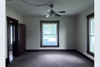 311 E Pells Street, Paxton, IL 60957 - Photo 5