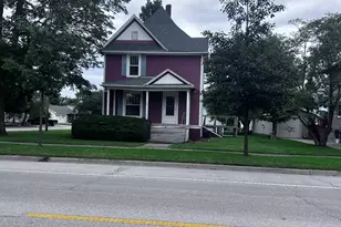 311 E Pells St, Paxton, IL 60957 - Photo 1