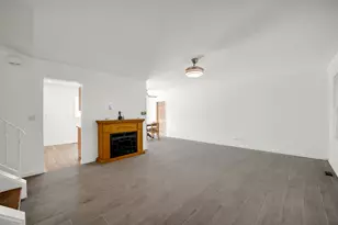 7180 Edgebrook Ln, Hanover Park, IL 60133 - Photo 5