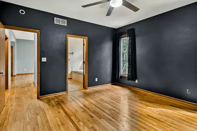 2105 W Bedford Road, Freeport, IL 61032 - Photo 19