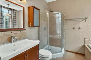 2105 W Bedford Rd, Freeport, IL 61032 - Photo 21