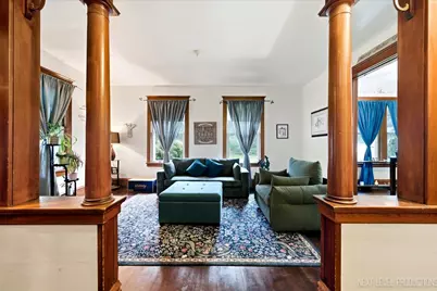 304 N Worth Avenue, Elgin, IL 60123 - Photo 7