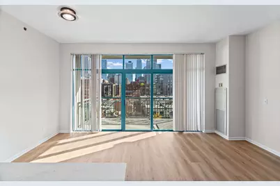 340 W Superior Street #706, Chicago, IL 60654 - Photo 5