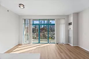 340 W Superior St, Chicago, IL 60654 - Photo 5