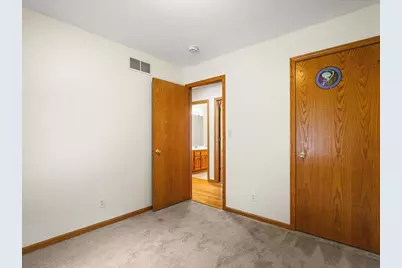 610 Sydney Avenue, Loves Park, IL 61111 - Photo 15