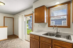 610 Sydney Ave, Loves Park, IL 61111 - Photo 11