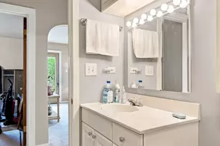 792 N Kenilworth Ave, Elmhurst, IL 60126 - Photo 15