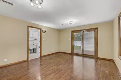 8115 Sayre Avenue, Burbank, IL 60459 - Photo 13