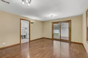 8115 Sayre Ave, Burbank, IL 60459 - Photo 13