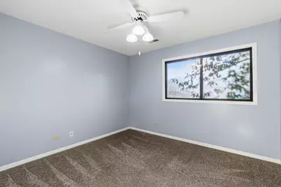 1820 W Highland Avenue #D, Elgin, IL 60123 - Photo 9