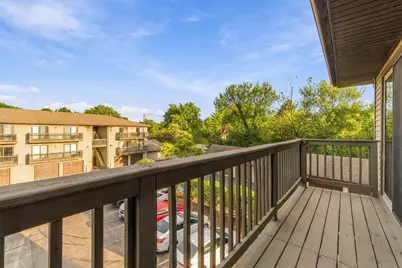 1820 W Highland Avenue #D, Elgin, IL 60123 - Photo 19