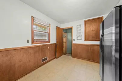 3042 Huffman Boulevard, Rockford, IL 61103 - Photo 11