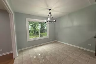 2341 Leeward Ln, Hanover Park, IL 60133 - Photo 5