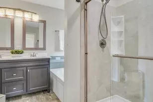 2287 W Bentley Ln, Round Lake, IL 60073 - Photo 17