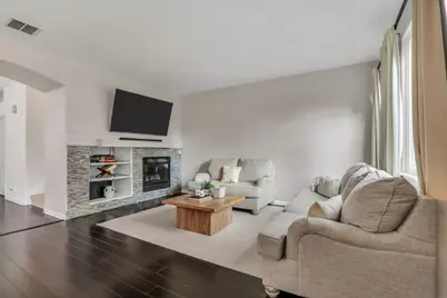 2287 W Bentley Lane, Round Lake, IL 60073 - Photo 5