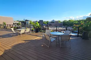 2250 N Lincoln Ave, Chicago, IL 60614 - Photo 13