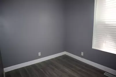 539 E 68th Street, Chicago, IL 60637 - Photo 9