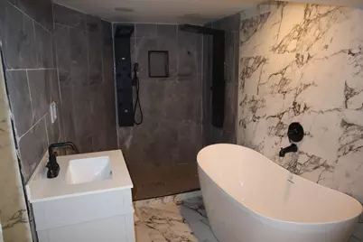539 E 68th Street, Chicago, IL 60637 - Photo 17