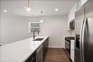 2314 W Arthur Ave, Chicago, IL 60645 - Photo 5