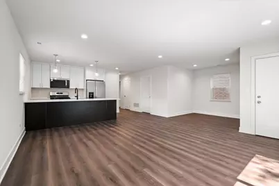 2314 W Arthur Avenue #4, Chicago, IL 60645 - Photo 3