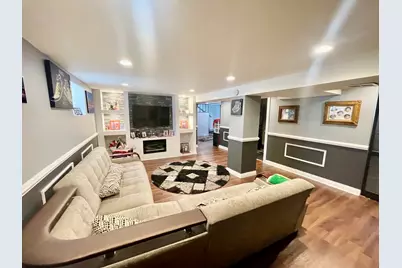 9133 S Hamlin Avenue, Evergreen Park, IL 60805 - Photo 17