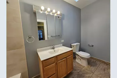 6604 Roosevelt Road #2F, Oak Park, IL 60304 - Photo 7