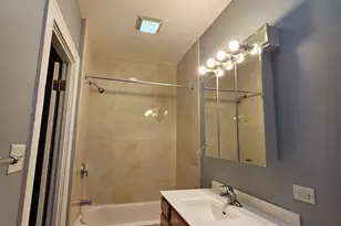 6604 Roosevelt Rd, Oak Park, IL 60304 - Photo 9