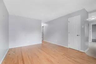 22148 E Churchill Dr, Richton Park, IL 60471 - Photo 3