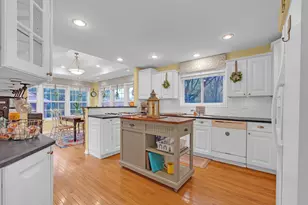 1656 Penny Ln, Bartlett, IL 60103 - Photo 9