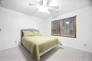 1442 Ridge Dr, Sycamore, IL 60178 - Photo 19