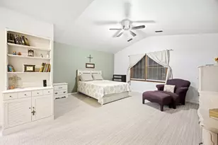 1442 Ridge Dr, Sycamore, IL 60178 - Photo 15