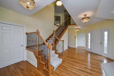 527 Mallard Point Drive, North Aurora, IL 60542 - Photo 5