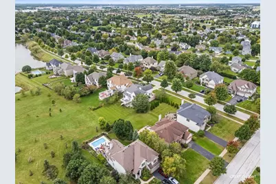527 Mallard Point Drive, North Aurora, IL 60542 - Photo 43